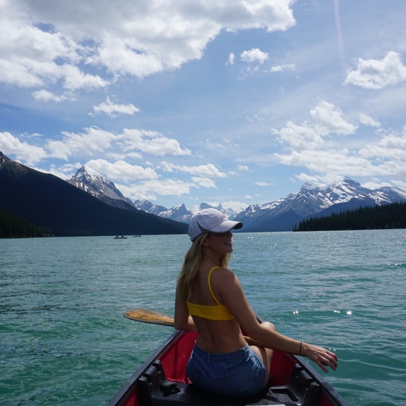 Meet your Posher, Isabel - Picture 1 of 3